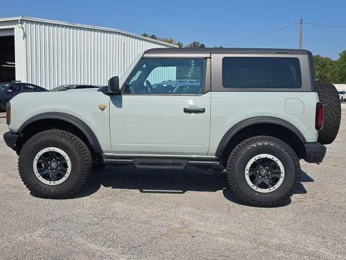 Cactus 2024 Ford Bronco Badlands