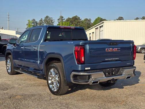 Metallic 2024 GMC Sierra 1500 SLT