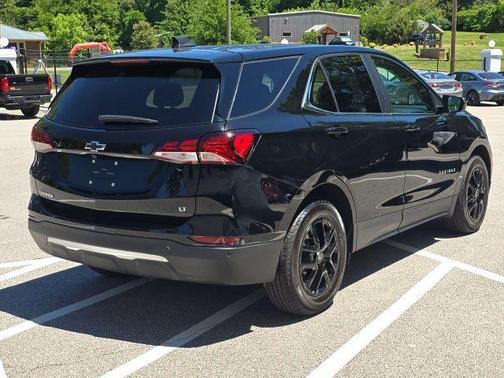 Mosaic Black Metallic 2024 Chevrolet Equinox LT