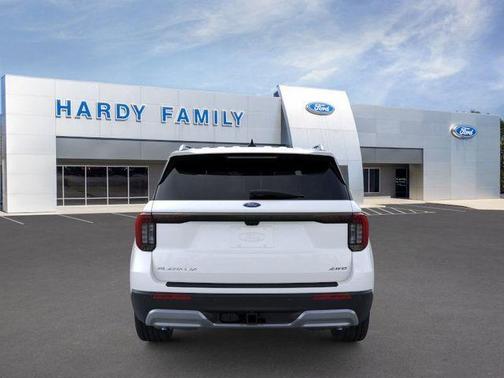 Star White 2026 Ford Explorer Platinum