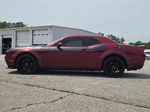 Octane Red Pearlcoat 2023 Dodge Challenger R/T Scat Pack