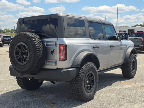 Silver Metallic 2024 Ford Bronco Wildtrak
