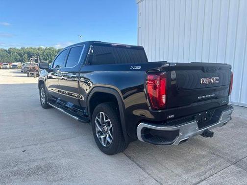 Onyx Black 2024 GMC Sierra 1500 SLT
