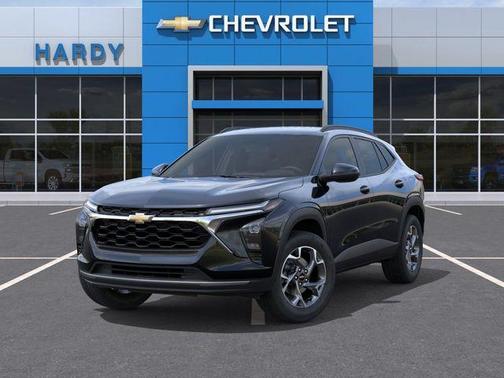 Mosaic Black Metallic 2026 Chevrolet Trax LT
