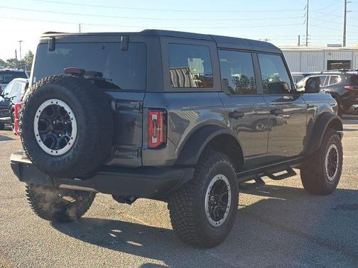 Carbonized Gray Metallic 2023 Ford Bronco Badlands