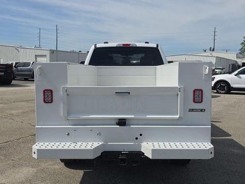 Oxford White 2024 Ford F-250 XL