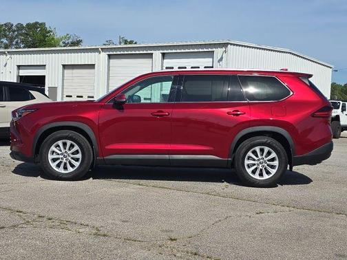 Pearl 2025 Toyota Grand Highlander XLE