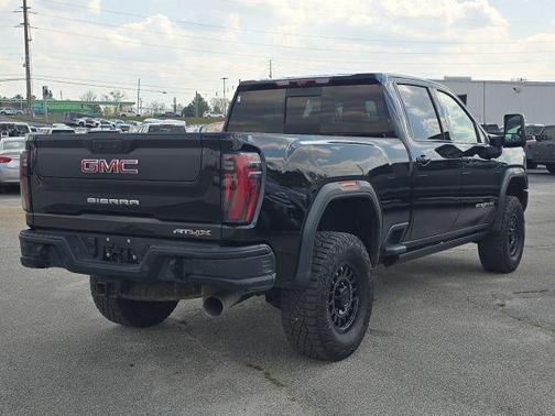Onyx Black 2024 GMC Sierra 2500 AT4X
