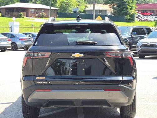 Mosaic Black Metallic 2025 Chevrolet Equinox LT