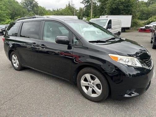 2015 Toyota Sienna LE