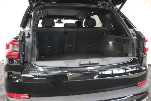 Jet Black 2019 BMW X5 xDrive40i