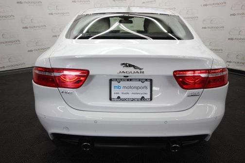 2017 Jaguar XE 35t Prestige