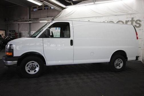 2022 GMC Savana 2500 Work Van