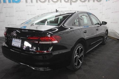 2020 Volkswagen Passat 2.0T R-Line