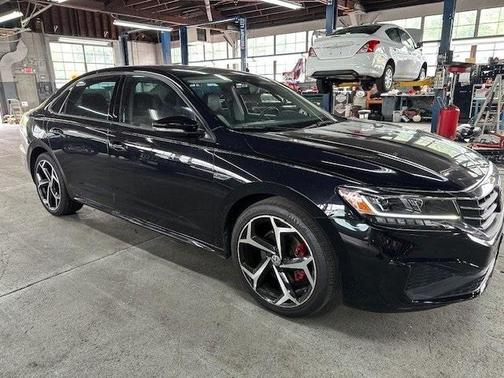 2020 Volkswagen Passat 2.0T R-Line