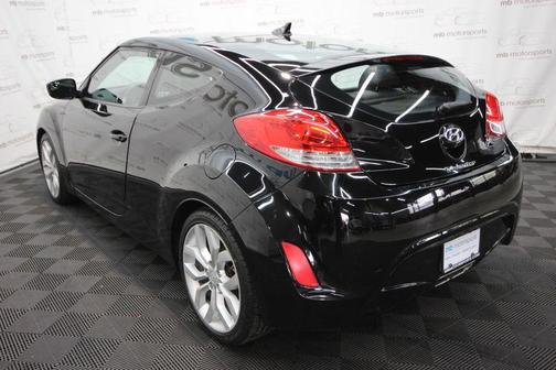 Ultra Black 2015 Hyundai Veloster Base