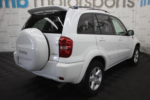 2005 Toyota RAV4 Base