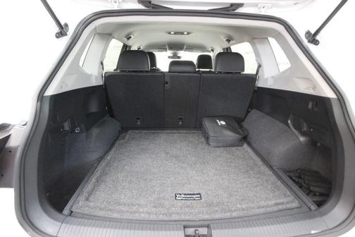 Opal White Pearl Effect 2023 Volkswagen Tiguan 2.0T SE
