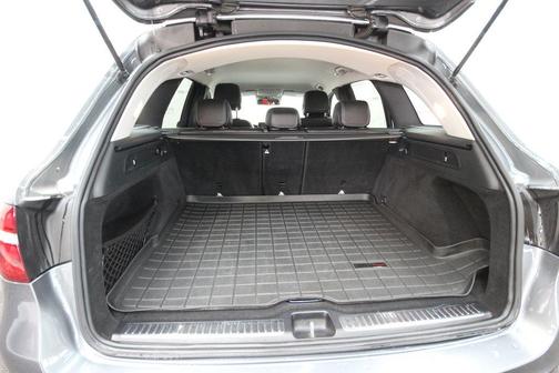 Selenite Gray Metallic 2017 Mercedes-Benz GLC 300 Base 4MATIC