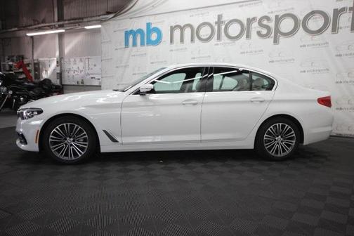 2019 BMW 530 i