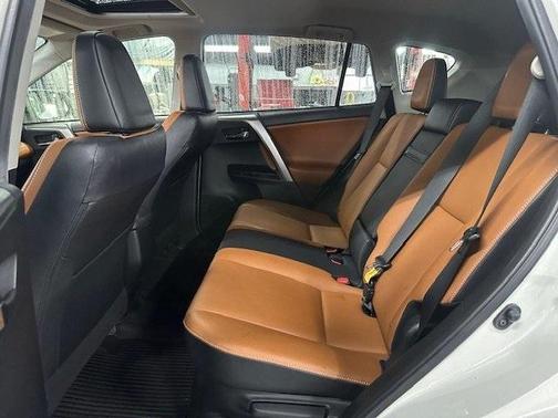 2016 Toyota RAV4 Hybrid Limited