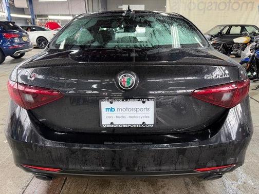2022 Alfa Romeo Giulia Ti