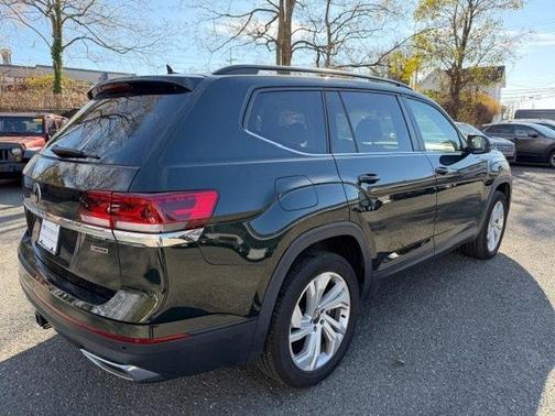 2022 Volkswagen Atlas 3.6L SE w/Technology