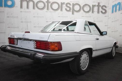 1989 Mercedes-Benz SL-Class 560SL