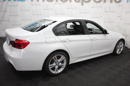 2018 BMW 330 i xDrive