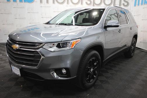 Satin Steel Metallic 2019 Chevrolet Traverse LT Cloth