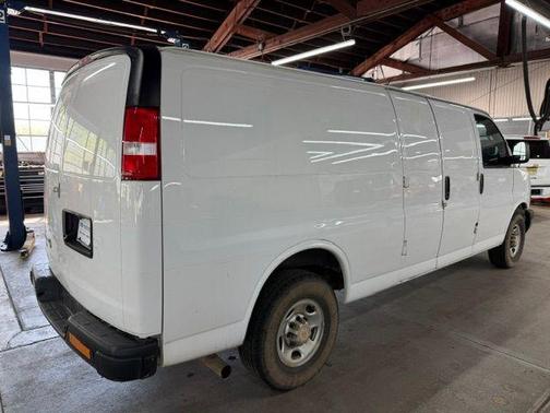Summit White 2021 Chevrolet Express 3500 Work Van