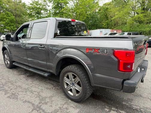 Magnetic Metallic 2018 Ford F-150 Lariat