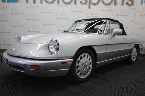 1991 Alfa Romeo Spider Veloce