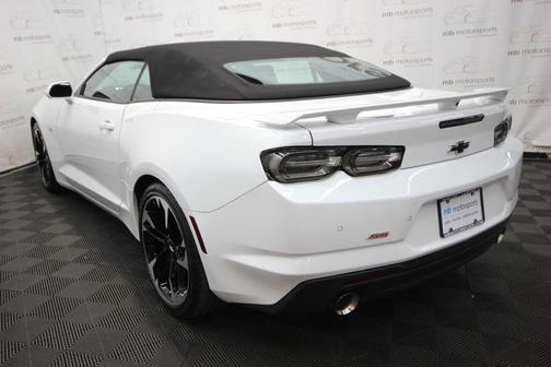 Summit White 2019 Chevrolet Camaro 2SS