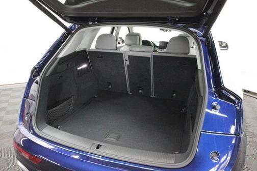 2022 Audi Q5 45 S line quattro Premium