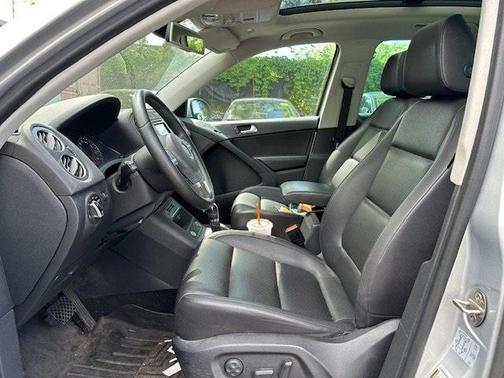 2017 Volkswagen Tiguan 2.0T Wolfsburg Edition