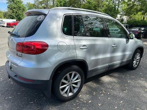 2017 Volkswagen Tiguan 2.0T Wolfsburg Edition