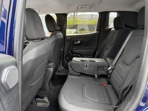 Jetset Blue 2017 Jeep Renegade Altitude