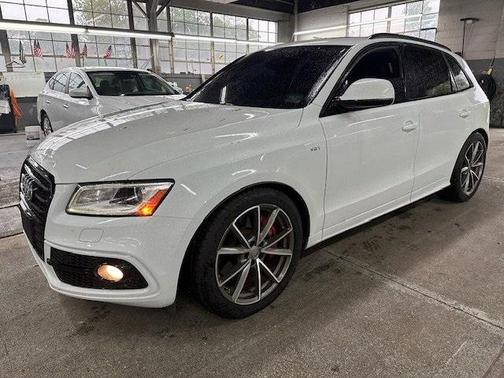 2016 Audi SQ5 3.0T Premium Plus