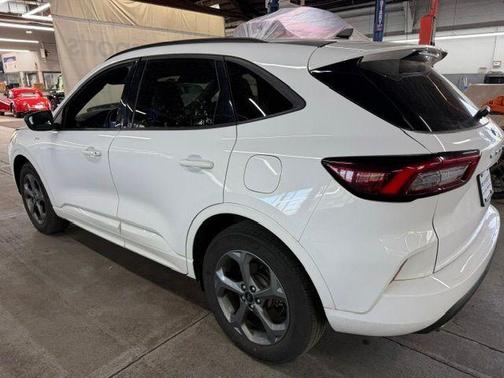 Oxford White 2023 Ford Escape ST-Line