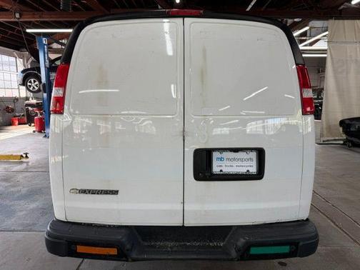 Summit White 2021 Chevrolet Express 3500 Work Van