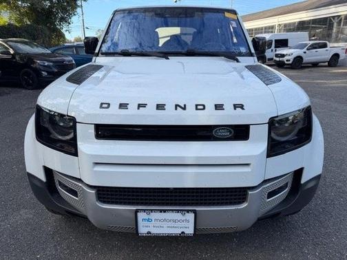 2020 Land Rover Defender 110 SE