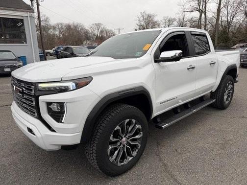 2023 GMC Canyon Denali