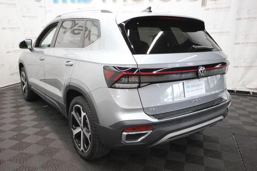 Pyrite Silver Metallic 2025 Volkswagen Taos 1.5T SEL