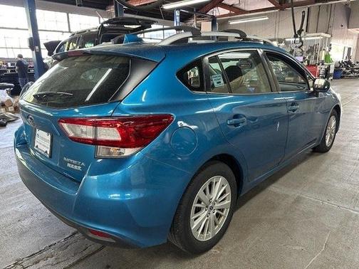 2017 Subaru Impreza 2.0i Premium
