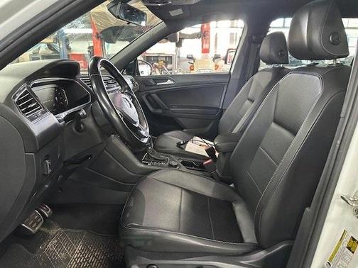 2019 Volkswagen Tiguan 2.0T SEL R-Line Black