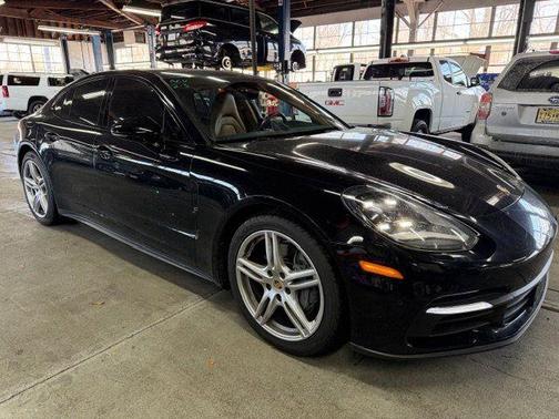 2018 Porsche Panamera 4S