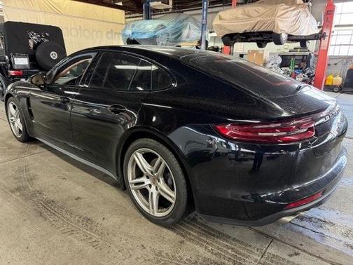 2018 Porsche Panamera 4S