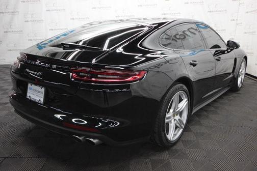 2018 Porsche Panamera 4S