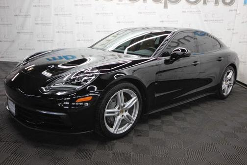 2018 Porsche Panamera 4S